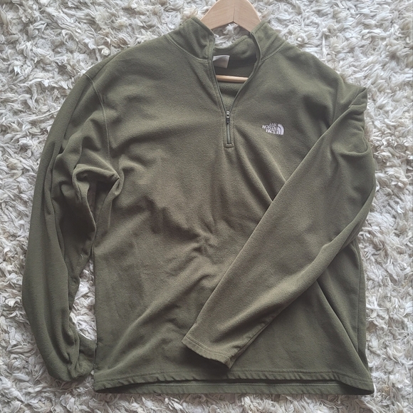 North Face Pullover - Picture 2 of 7